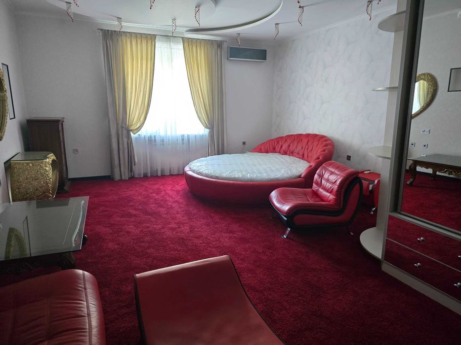 Коммерческая недвижимость по адресу Куликово поле пл. (площадь 355 м²) - Atlanta.ua - фото 2