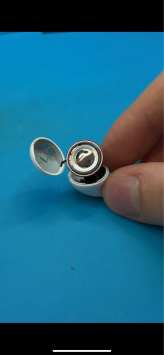 Ремонт AipPods 1,2,3,4,pro,2 pro,Max. Працюємо по НП