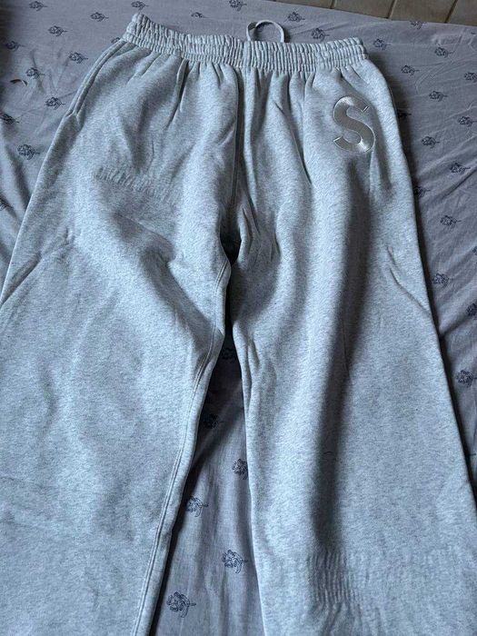 Supreme spodnie szare sportowe S LOGO L nowe