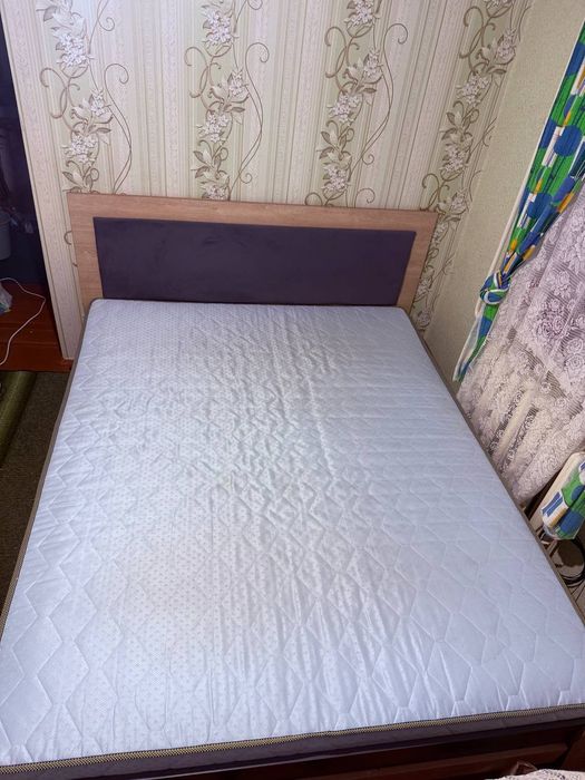 Продам кровать 200/160