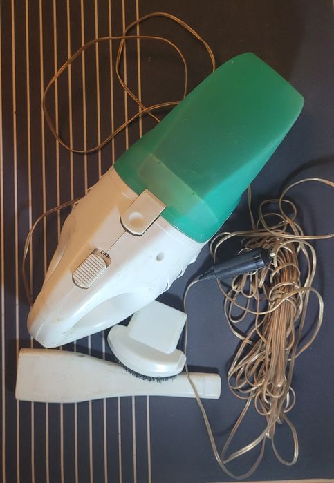 Пылесос автомобильный