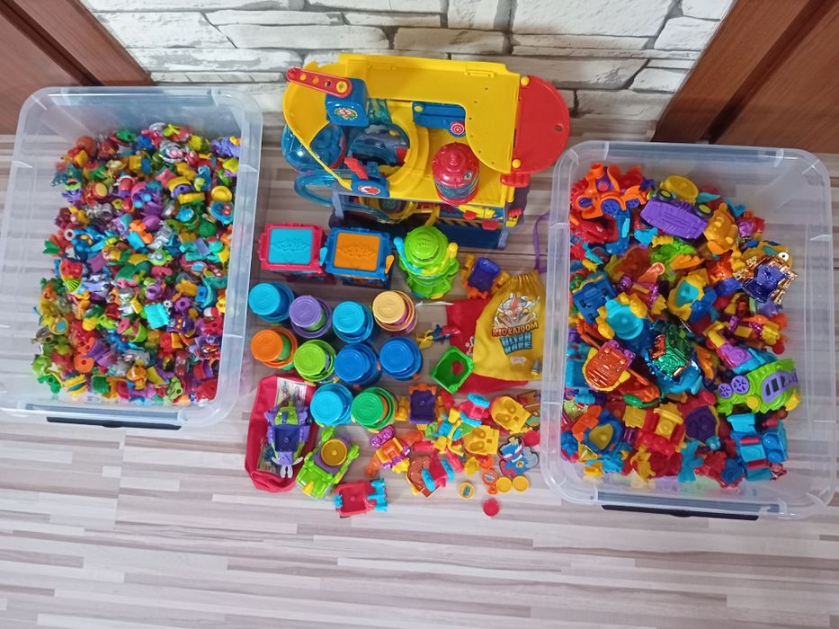 Zestaw super zings figurki pojazdy baza