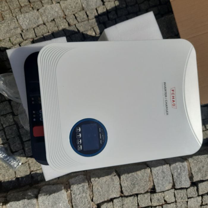 Okazja Inwerter-Falownik hybrydowy 4.2/24v FCHAO