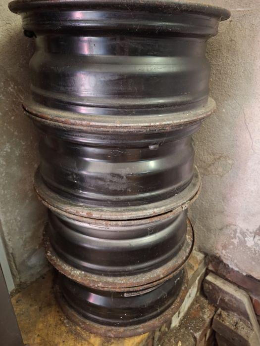 Sprzedam felgi stalowe