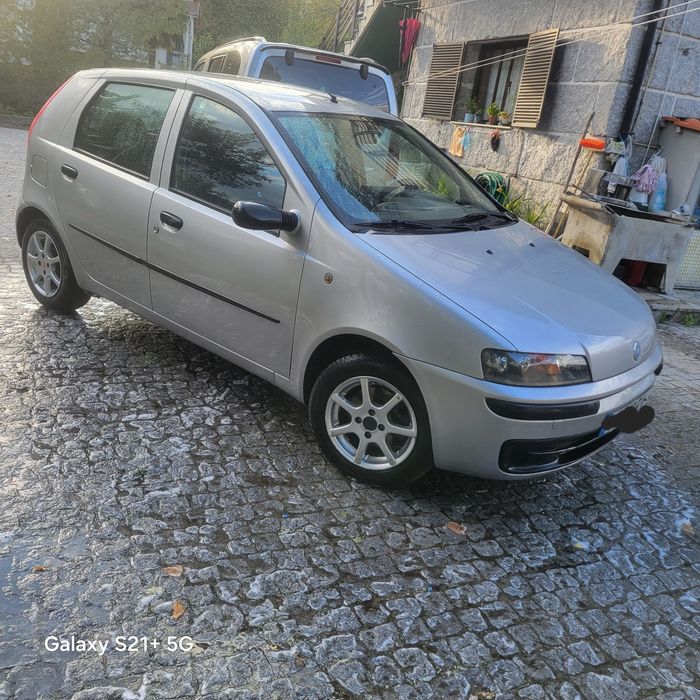 Fiat punto cinza