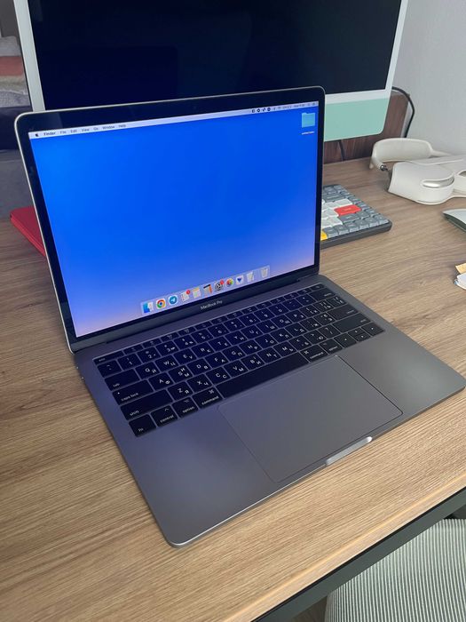 MacBook Pro 13 2017 i5/8GB Space Gray кирилиця