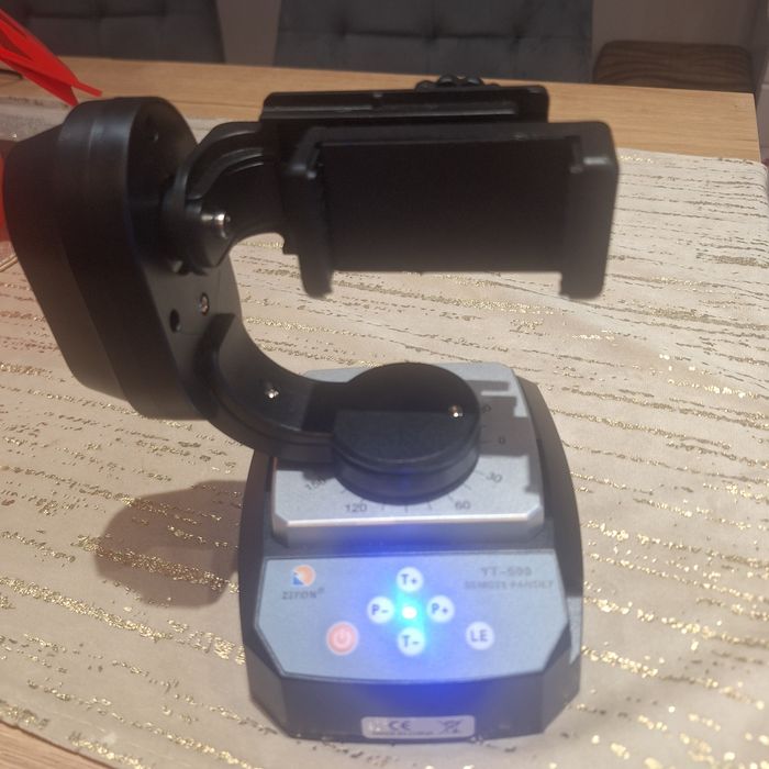 YT500 statyw z głowicą sterowany pilotem