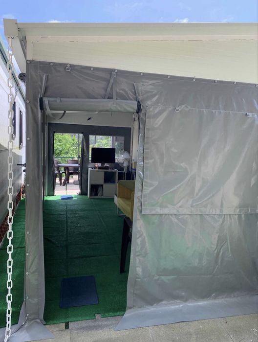 Vendo roulote com avançado