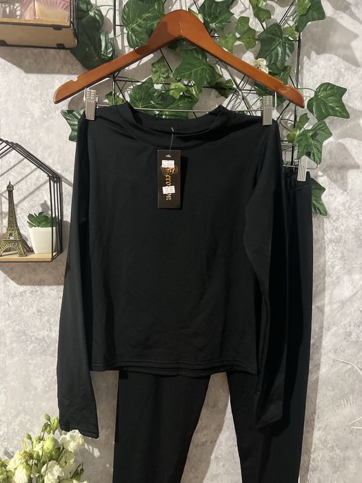 Теплий костюм на флісі лонгслів та лосини