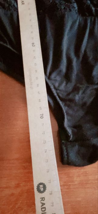 Body em renda preta da Benetton