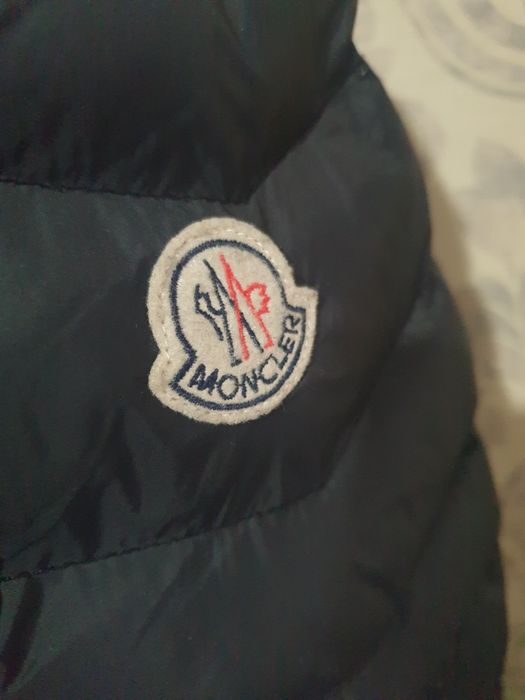 Продам куртку ,Moncler 52 размера.