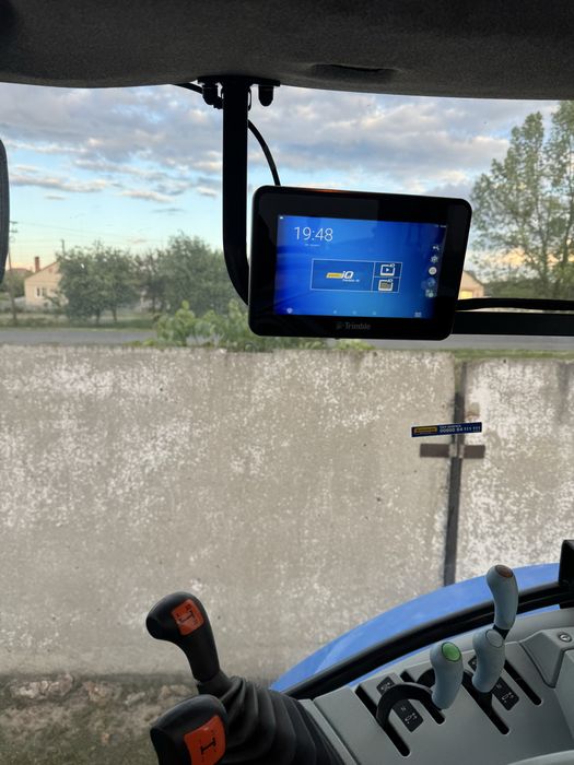 Продам трактор New Holland Т6050