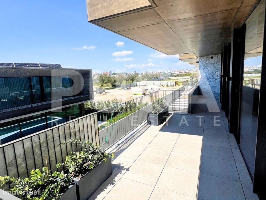 Luxury T4 Apartment in Canidelo: The Privilege of First Line ...