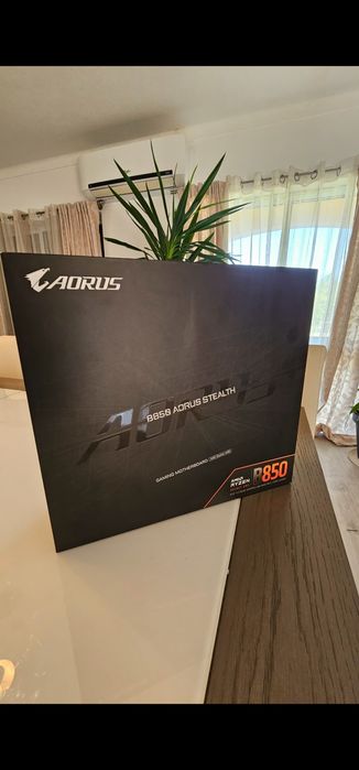 Motherboard Gigabyte B850 AORUS Stealth AM5 + AMD Ryzen 7 7800X3D (Selado /  Novo)