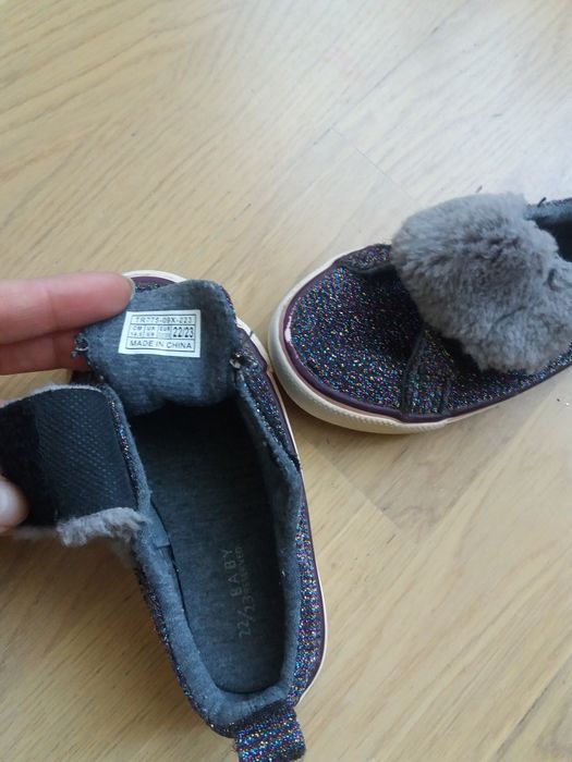 Тапочки в садок і туфлі. 22-23р туфельки 23р