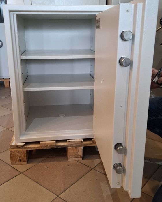 Sejf kasa pancerna III klasa Konsmetal 460 kg