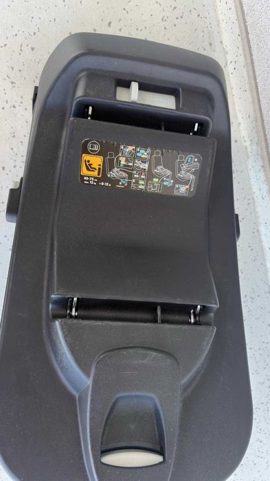 Fotelik Maxi cosi carbofix wraz z baza isofix
