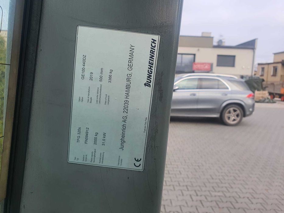 Wózek widłowy używany Jungheinrich TFG320s 2019 TRIPLEX przesuw boczny