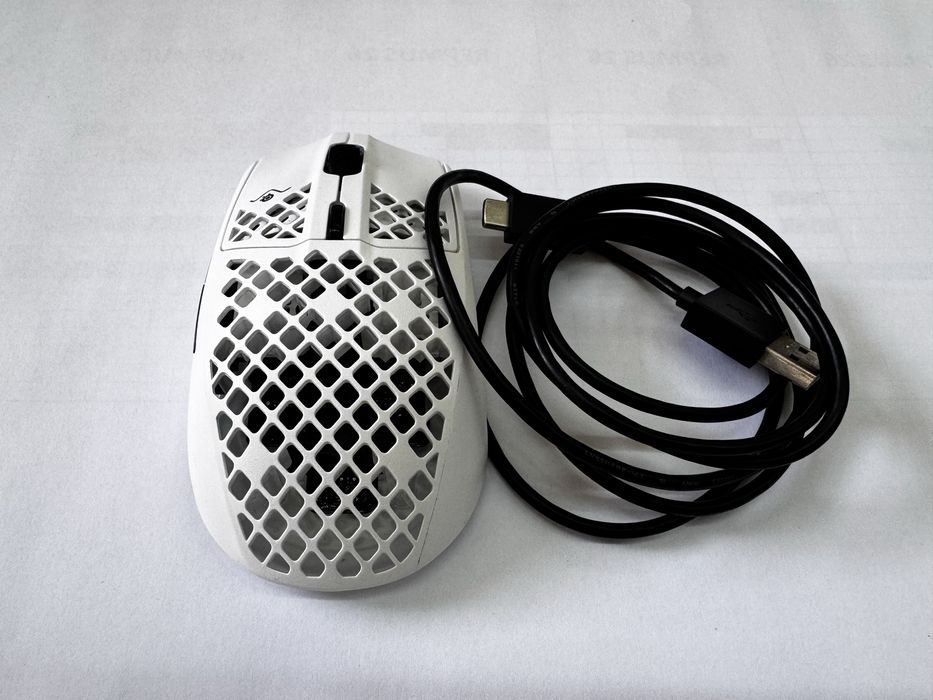 Rato steelseries aerox 3 Snow (2022) com fio