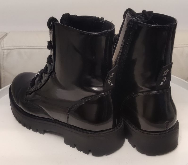 Buty glany lakierowane trapery rozmiar 35