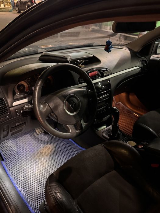 Продам Лагуну 2 2005