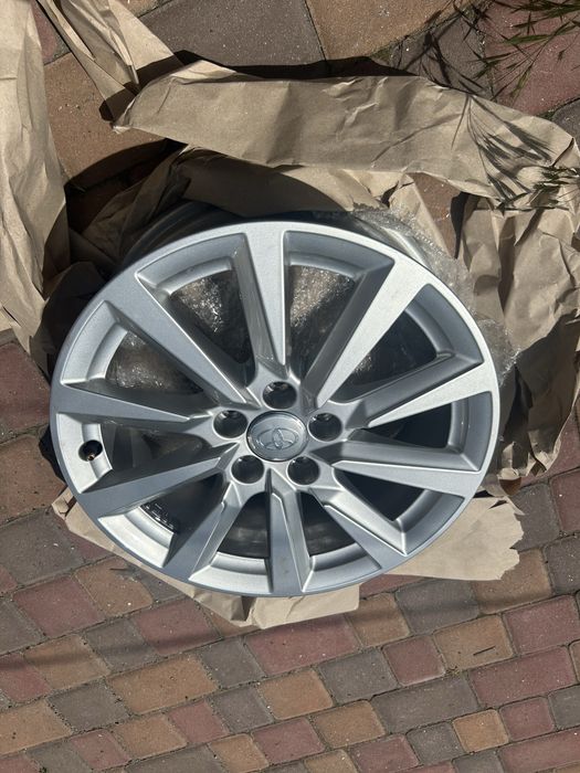 Диски Audi R16 5x100