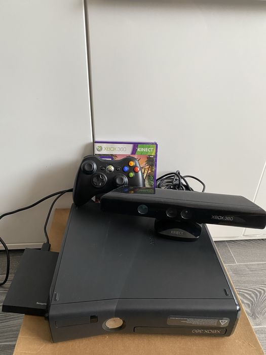 Xbox 360 Slim 500GB Freeboot + kinect 40 iгop