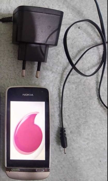 Telemóveis Nokia, SPC e Maxcom.