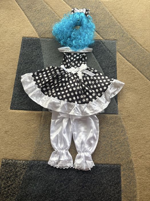 костюм Мальвіни:плаття,парик синій,бант та бріджі на 7-8 років