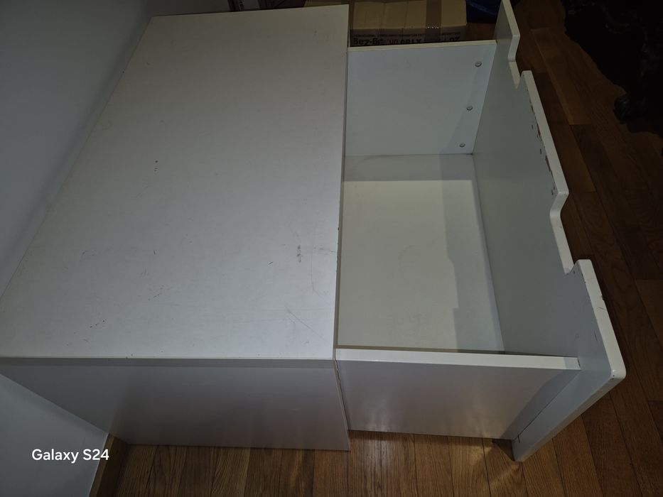 Vendo bancos (2) com arrumação Ikea