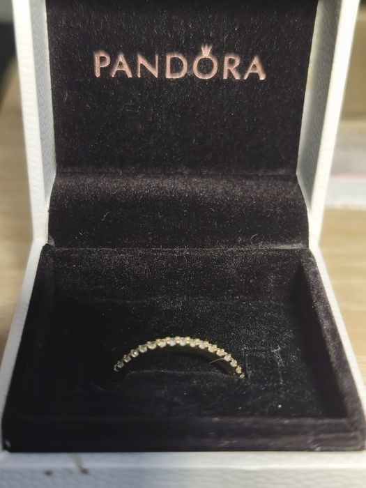 Pierścionek Pandora 56