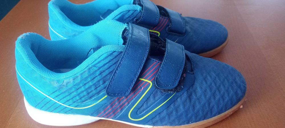 Buty sportowe halówki