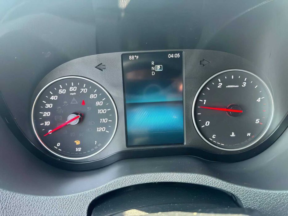 Mercedes-Benz Sprinter      2023