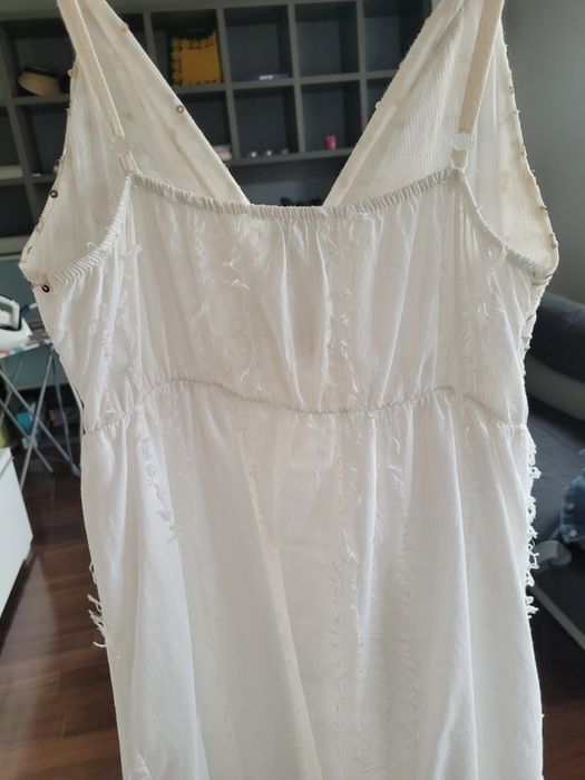 Biała sukienka w stylu boho