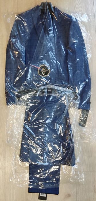 Granatowy garnitur w kratę  Giacomo Conti Nowy! Wyprzedaż - 60%. Szybk