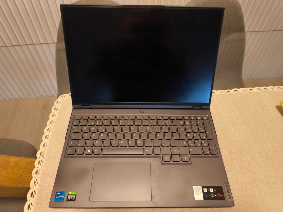 Legion 5 Pro 16IAH7H (para peças)