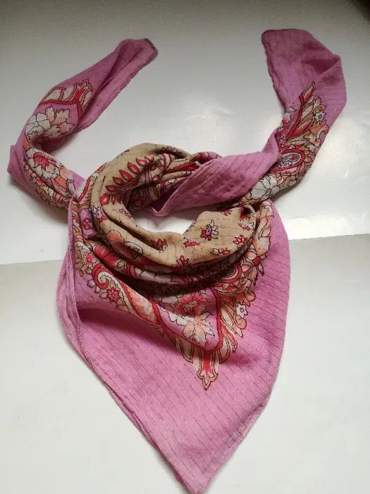 PIECES lekka rozowa chusta szal wzorki paisley