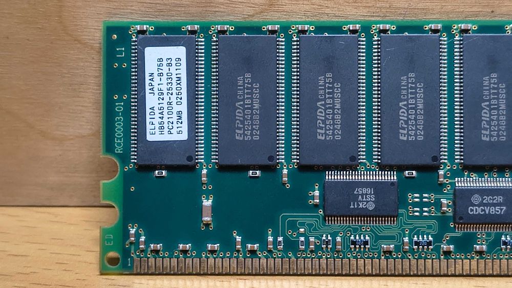 Elpida Japan Pamięć RAM Serwer PC-2100R DDR 512MB
