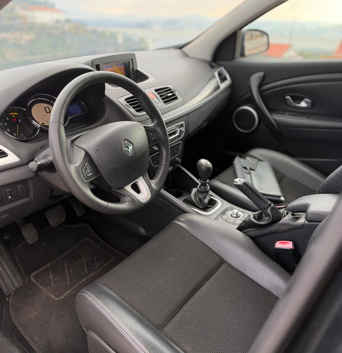 Renault Megane Sport Tourer Dynamique 1.5Dci 110cv-2010 — photo 5