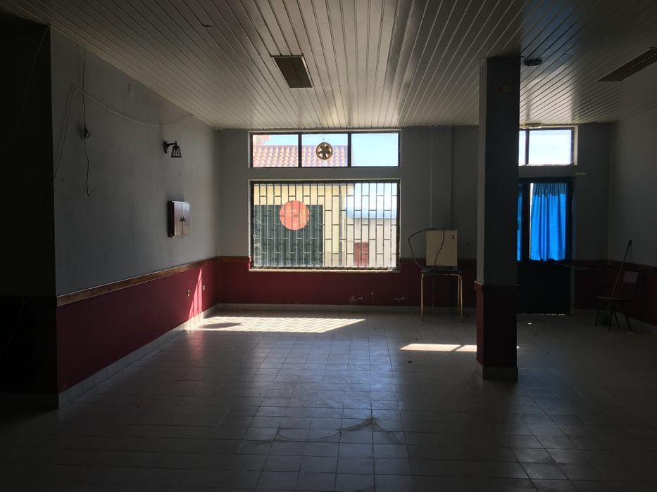 Espaço Loja 200 m2 Bairro do Sardão