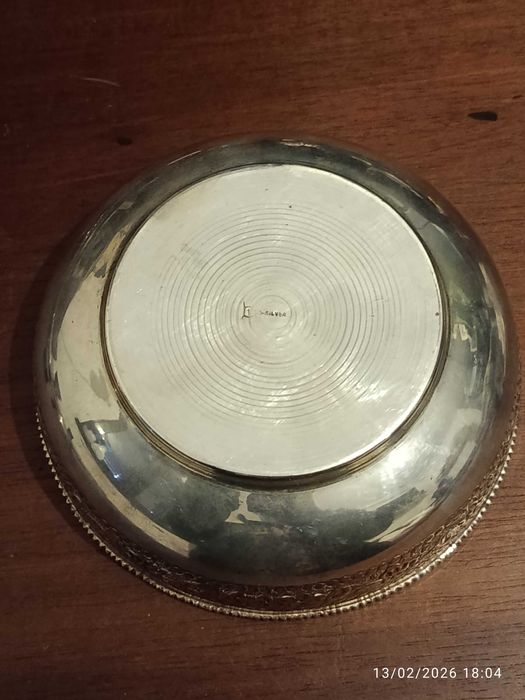 Taça Tijela gravada Antiga Prata Contrastada 15,7 cm diâmetro 5,7 alt.