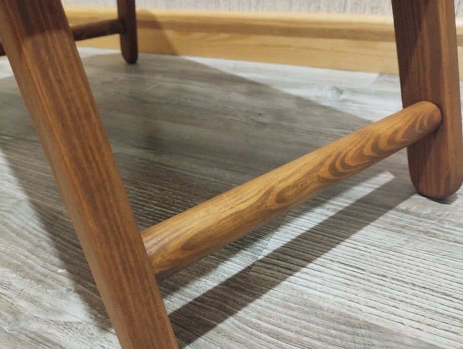 Столик для ноутбука ,планшета.столик для сніданку.