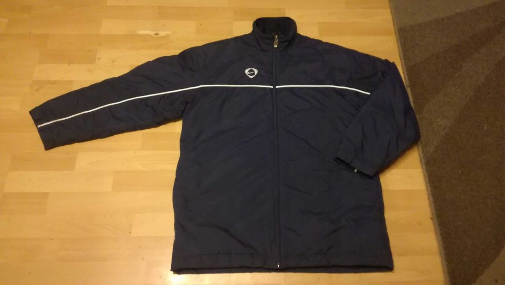 Męska kurtka zimowa NIKE r.M stan bardzo dobry