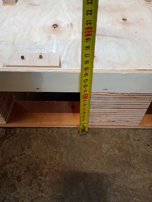 Palety małe z sklejki.