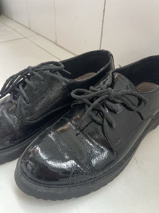 Sapato preto com cordões Seaside