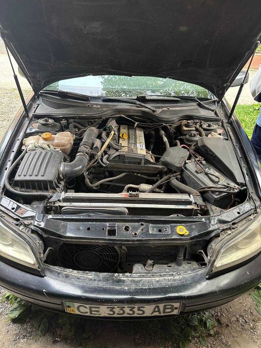 автомобіль opel omega
