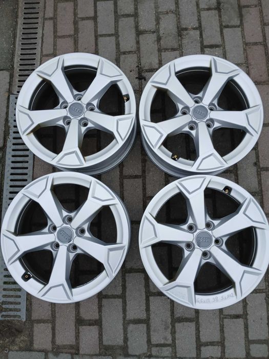 A1006. AUDI 6,5 x 17 ET 38 rozstaw 5x112