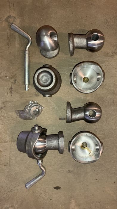 Крепление кузова вызгрузка в три стороны