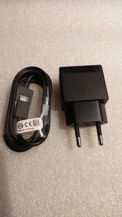 Sony Oryginalna Ładowarka Sieciowa Ep880 Usb 1.5 A + Kabel Microusb