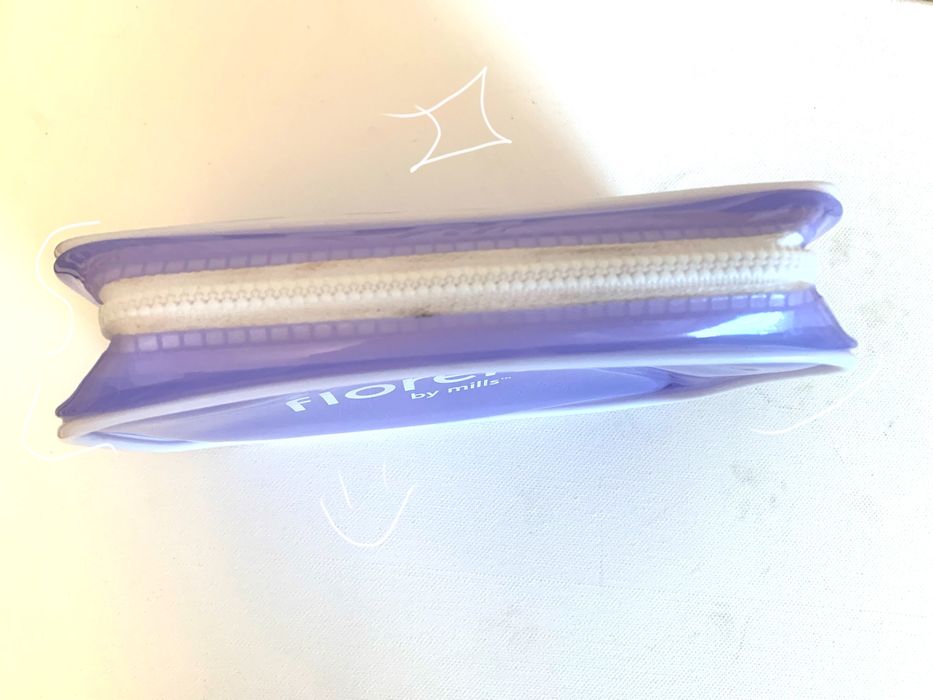 Limitowaba kosmetyczka Florence by Mills Ava's Mini Essentials